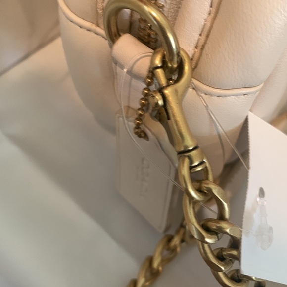 Coach Quilted Leather Camera Bag
COACH - Picture 10 of 14